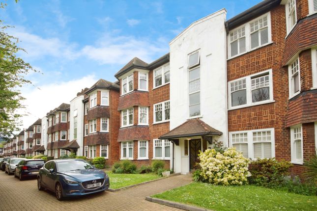 Flat for sale in Forest Rise, London, London