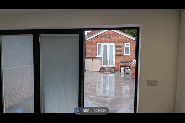 Alexandra Avenue, Southall photo 2