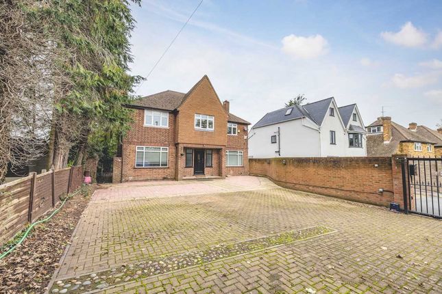 Thumbnail Detached house for sale in Slough Road, Iver