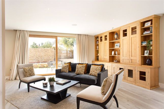 The Cottage, 8, Bramcote Road, London photo 3