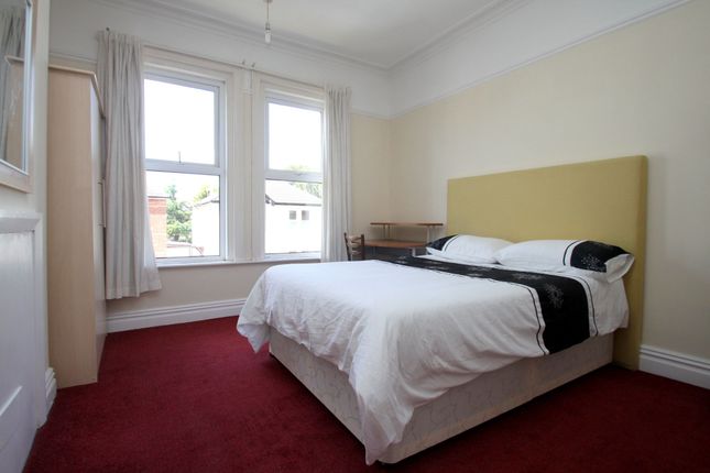 36b Gerald Road, Bournemouth photo 5