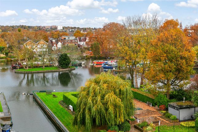 31, Thamespoint, Teddington photo 2