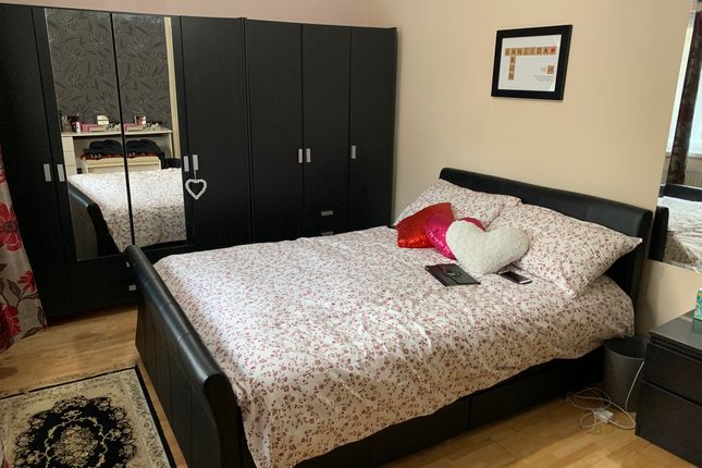 South Norwood Hill, London photo 5