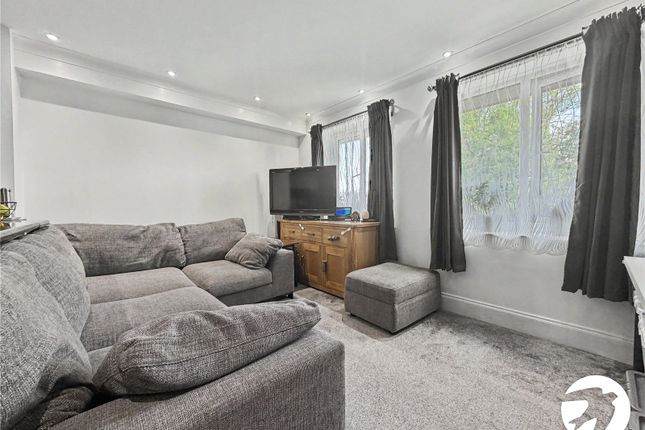 Flat 10, Mount Lodge,, Valley View Road, Kent photo 4
