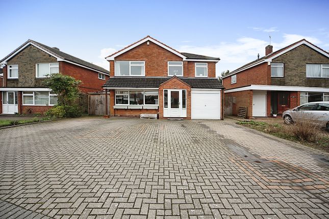 Thumbnail Detached house for sale in Fowgay Drive, Solihull