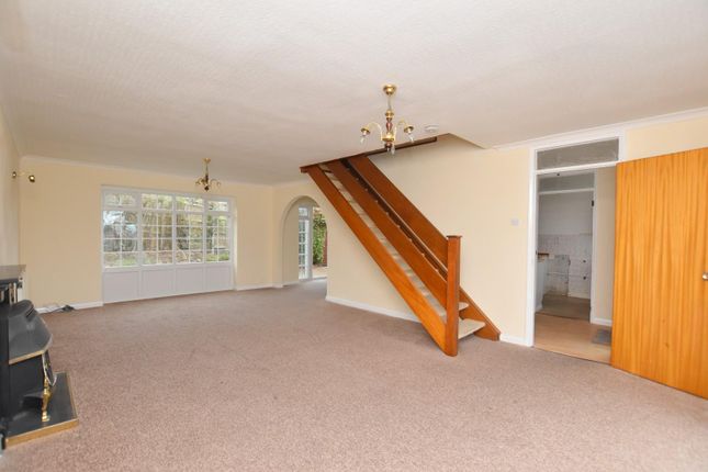 71, Nursery Fields, Hythe photo 2