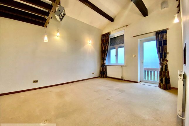 188, Castleton Road, Royton photo 4