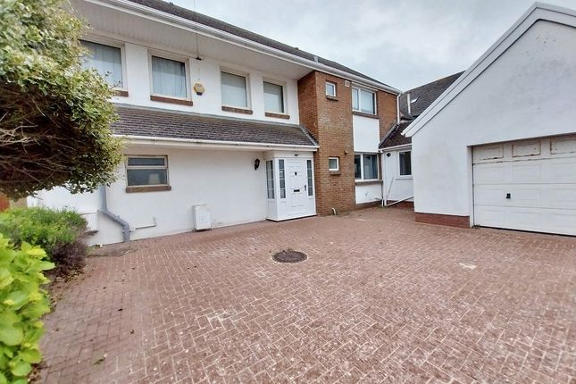 Thumbnail Detached house for sale in Springfield Avenue, Porthcawl