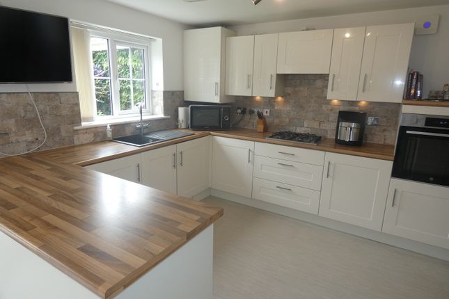 108, Cae Morfa, Skewen photo 4