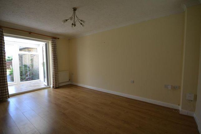 29, Picton Street, Milton Keynes photo 5