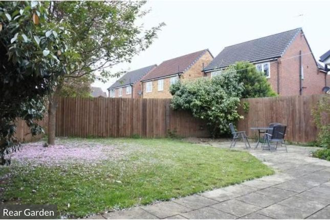 49, Hudson Way, Grantham photo 3