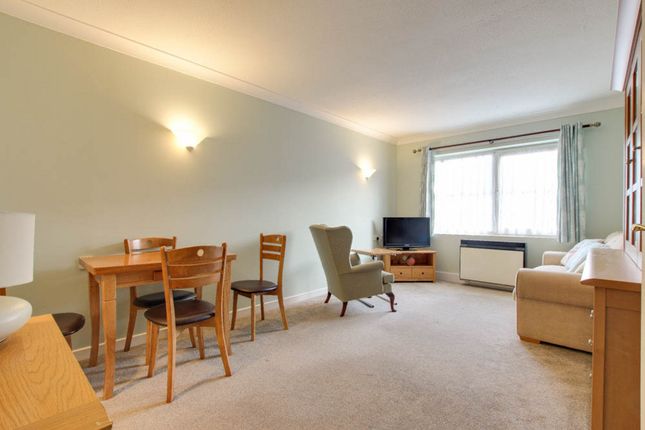 Flat for sale in Church End Lane, Wickford