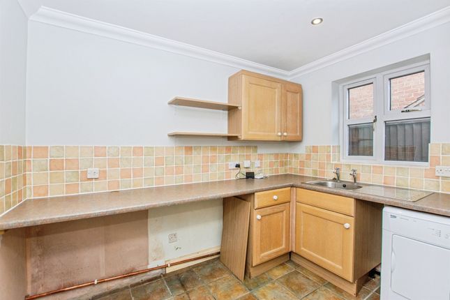 Strawberry Fields Drive, Spalding photo 2