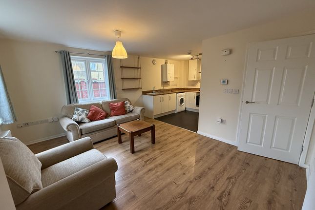 3, Fox Close, Thornbury photo 2