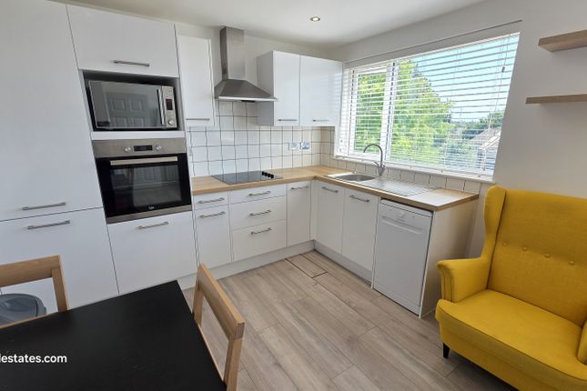 56 Mutton Lane, Potters Bar photo 4