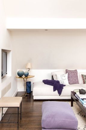 Flat for sale in Holland Park Road, Holland Park, London