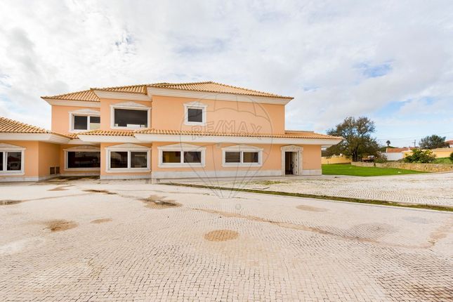 Villa for sale in Street Name Upon Request, Lisboa, Sintra, Pt