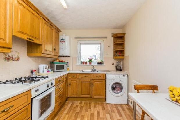 Flat to rent in Stone Street, Southsea