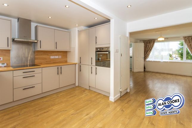 64, Primley Park Drive, Leeds photo 2