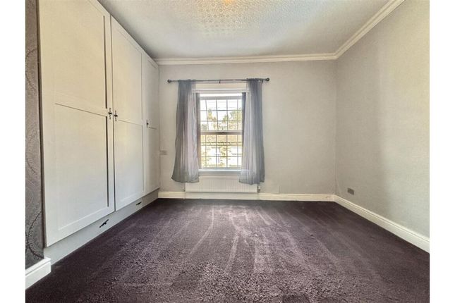 24, Stanley Street, Brighouse photo 3