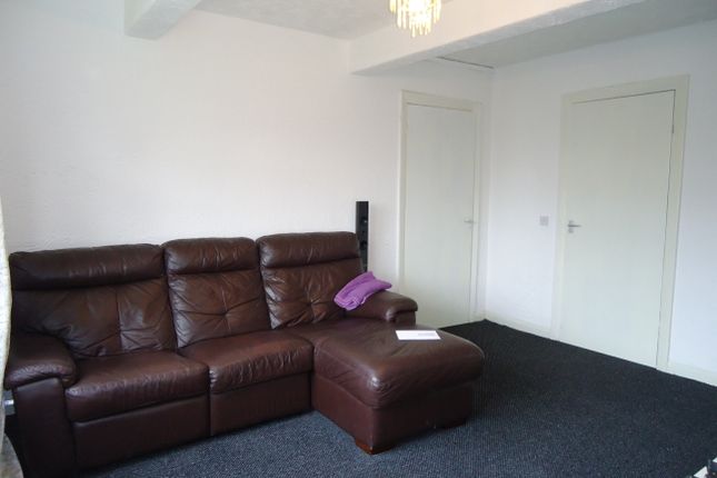 146, Middleton Park Avenue, Leeds photo 4