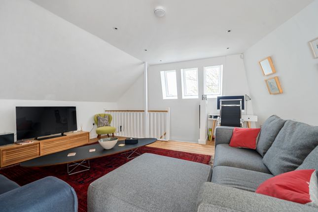 Detached house to rent in Montefiore Road, Hove