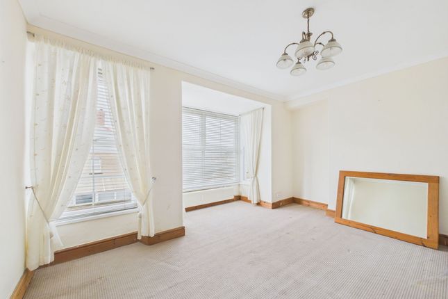 43 Starbuck Road, Milford Haven photo 4
