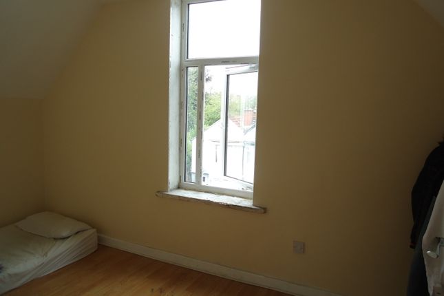 Flat 5, 48, Delaunays Road, Manchester photo 4