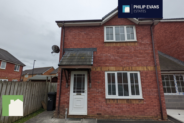 2-bed house on 33, Maes Mawr, Aberystwyth, £900/mo