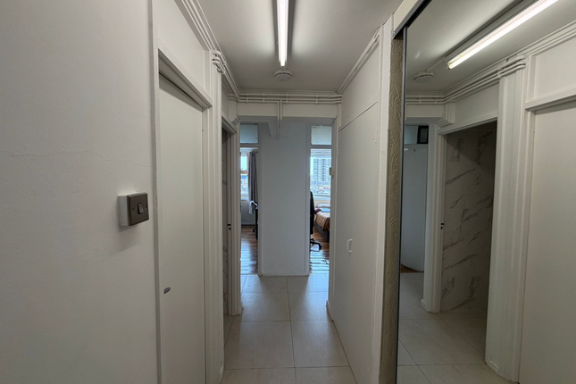 40, Hall Place, London photo 4