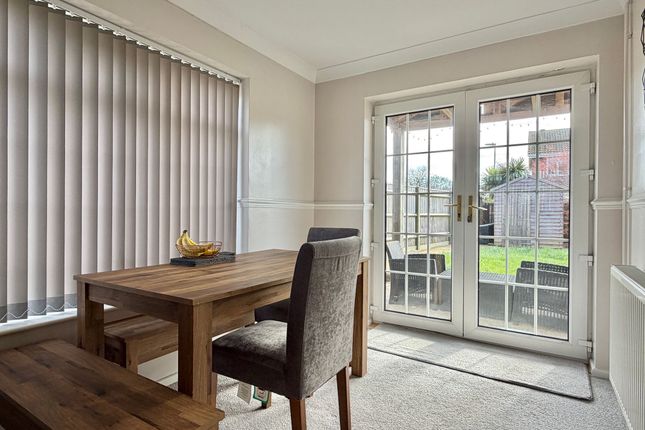10 Timberley Close, Southampton photo 4