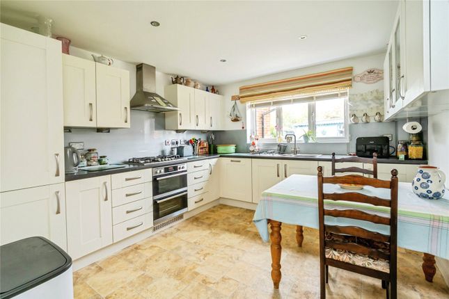 9, Ferry Drive, West Sussex photo 4