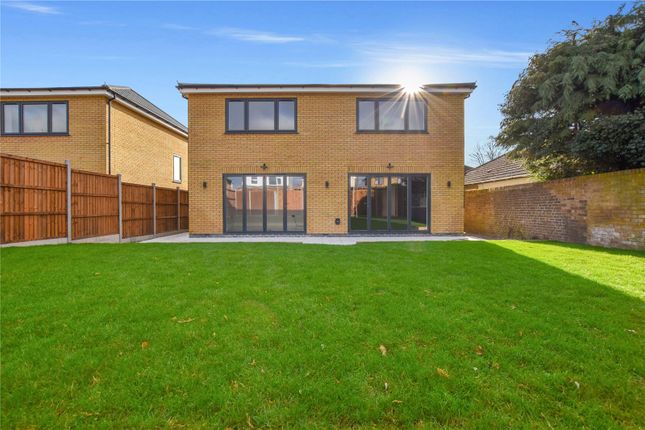 Thumbnail Detached house for sale in Whitehill Close, Bexleyheath