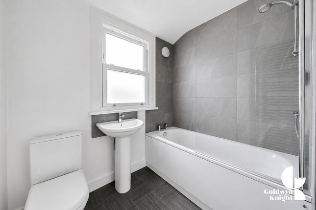 21, Montcalm Road, London photo 5