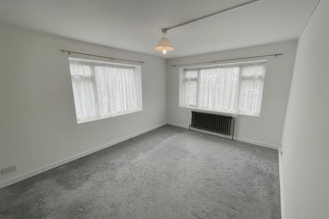 Thumbnail Property to rent in Devonshire Court, The Drive, Hove