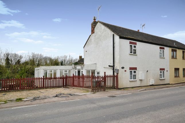 Thumbnail Semi-detached house for sale in Northgate, Pinchbeck, Spalding