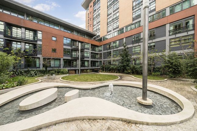 87 Lexington Apartments, 40, City Road, London photo 4