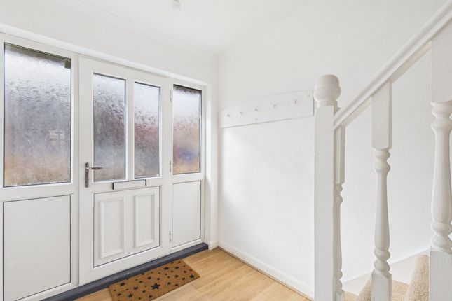 70 Overton Court, Barton-Upon-Humber photo 2