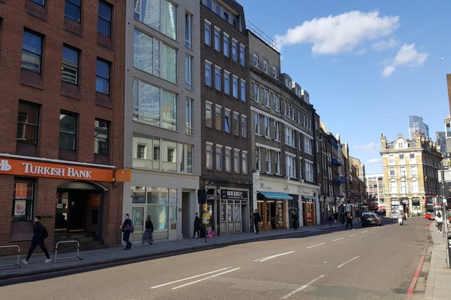 Office to let in Borough High Street, London