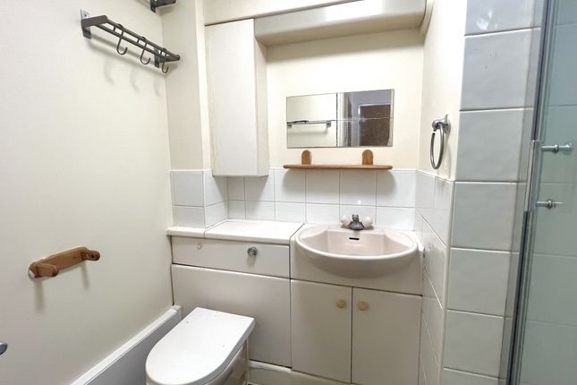 Studio to rent in St. Pauls Rise, Palmers Green, London