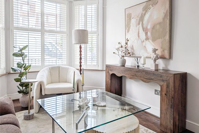 3-bed terraced on 17, Muswell Hill Place, London, £3,600/mo