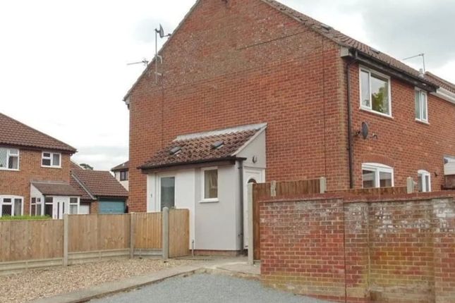 7, Basham Street, Diss photo 2