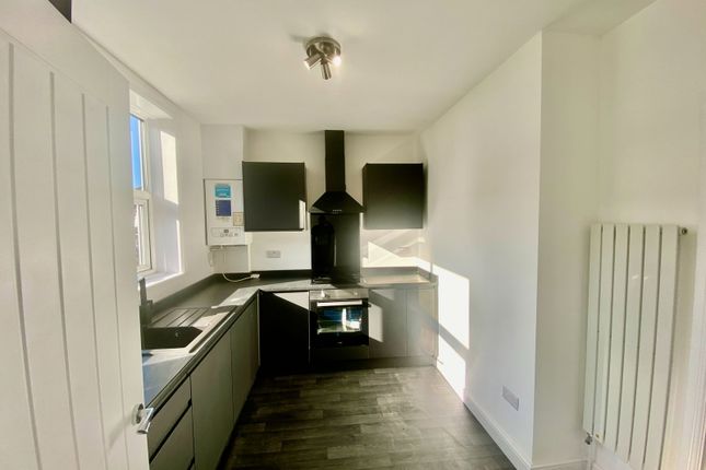 12, Oldham Avenue, Stockport photo 5