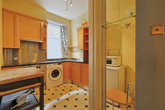 Flat 91a, Prince Of Wales Mansions,, Prince of Wales Drive, London photo 4