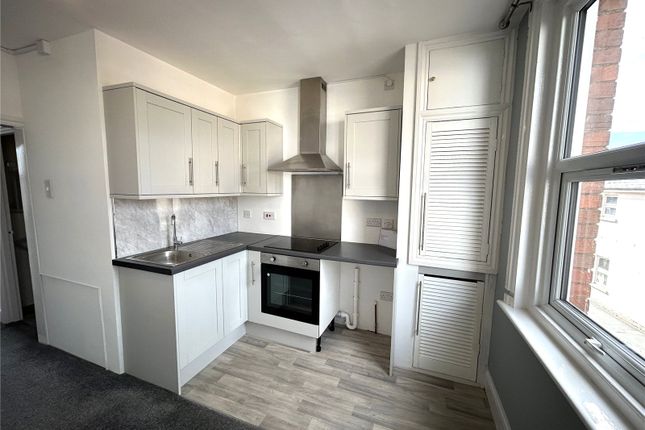 Flat 2, 9, Silver Street, Devon photo 3