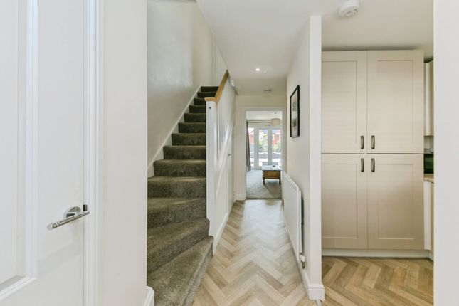 5, Warren Way, Northwich photo 2