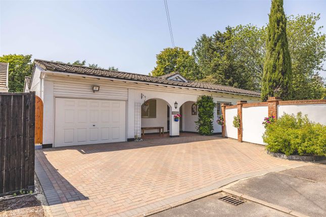 Thumbnail Detached bungalow for sale in Woodland Avenue, Windsor