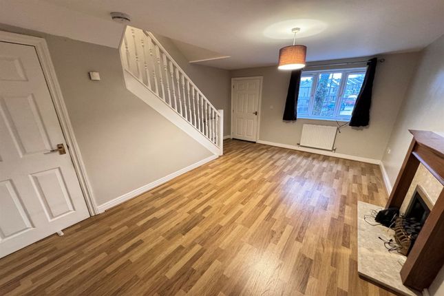 12 Burlow Road, Buxton photo 2