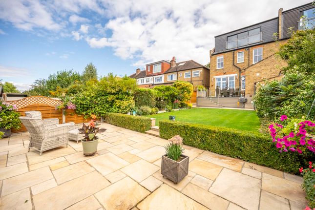 Beacontree Avenue, Walthamstow photo 4