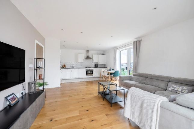 Flat 203, Barking photo 3